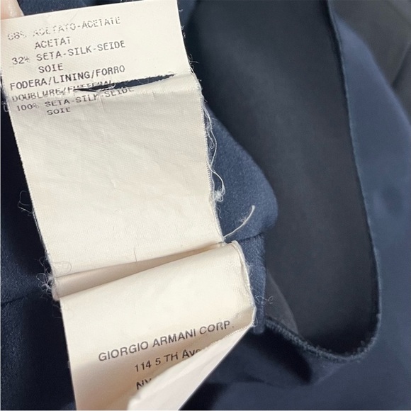 ๐ฎ๐น Vintage Armani Collezioni Black Silk Asymmetrical Button Blazer Size Large - Picture 10 of 11